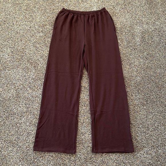 Naked Wardrobe Soft Sweatpants Elastic Waist in Chocolate Brown Size 1X - Picture 2 of 7